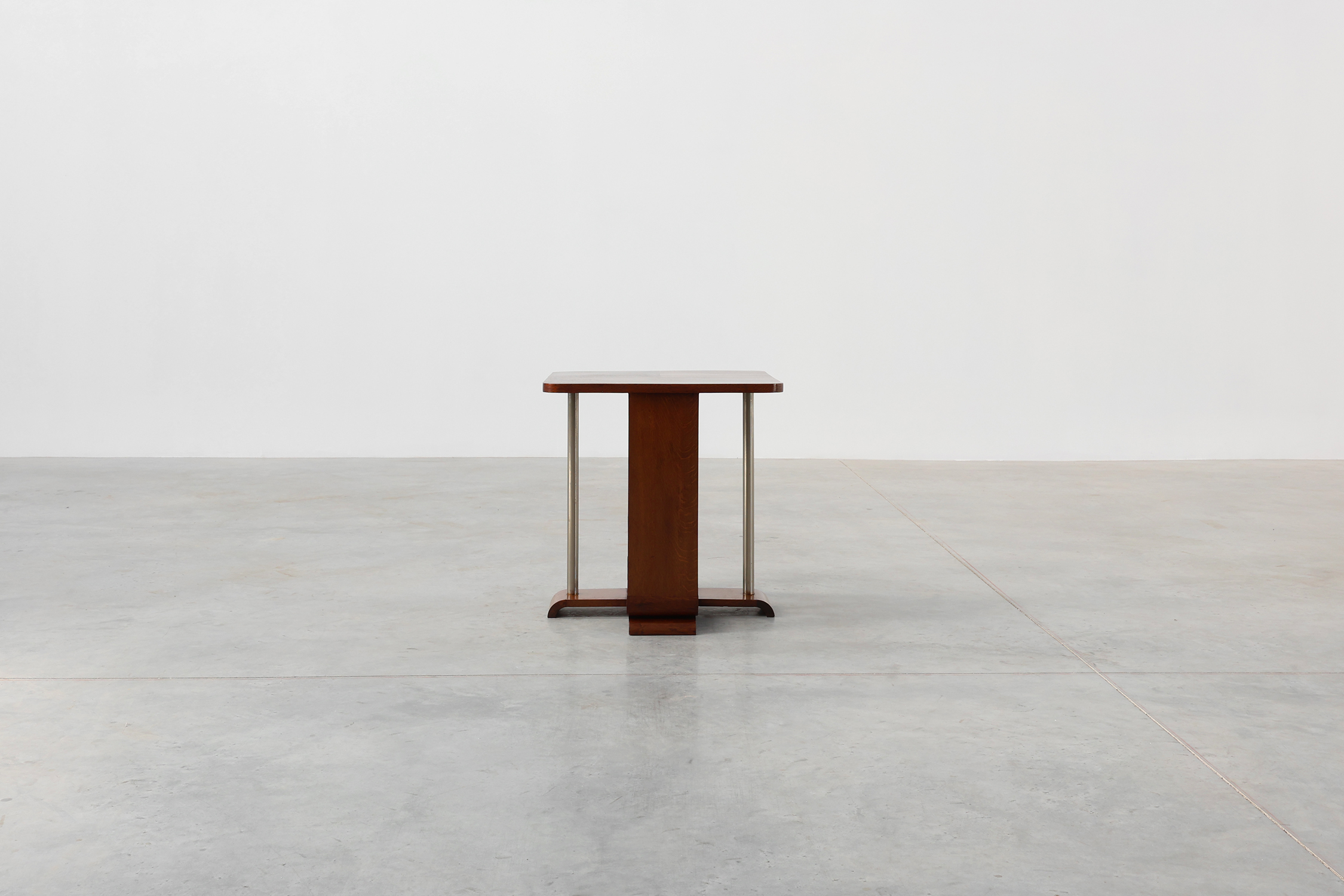 Art Deco square side table in oak veneer, France ca. 1925thumbnail